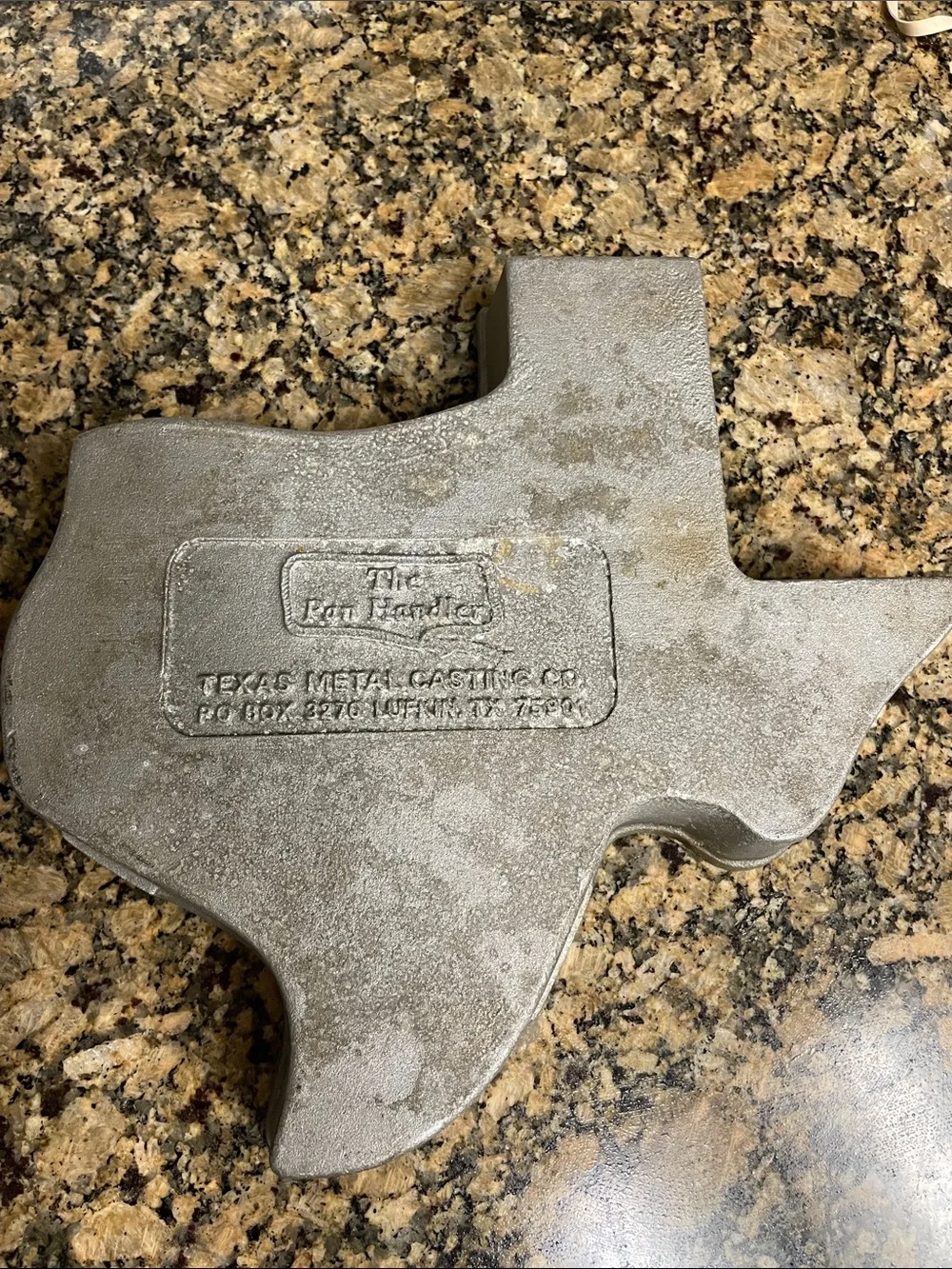 Used Texas-Shaped Cast Iron Baking Pan